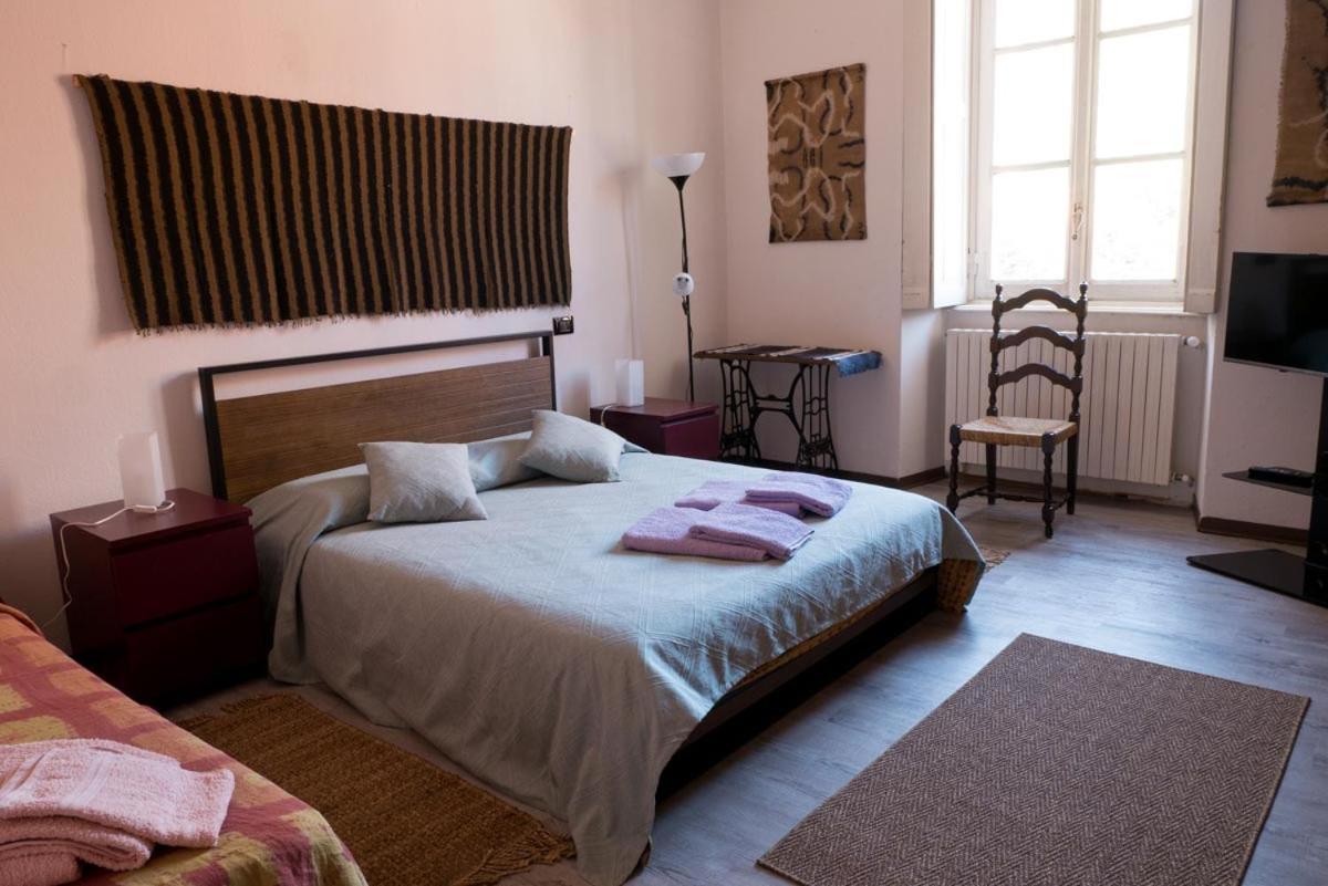 Appartement La Casa Sul Porto à Laveno-Mombello Extérieur photo