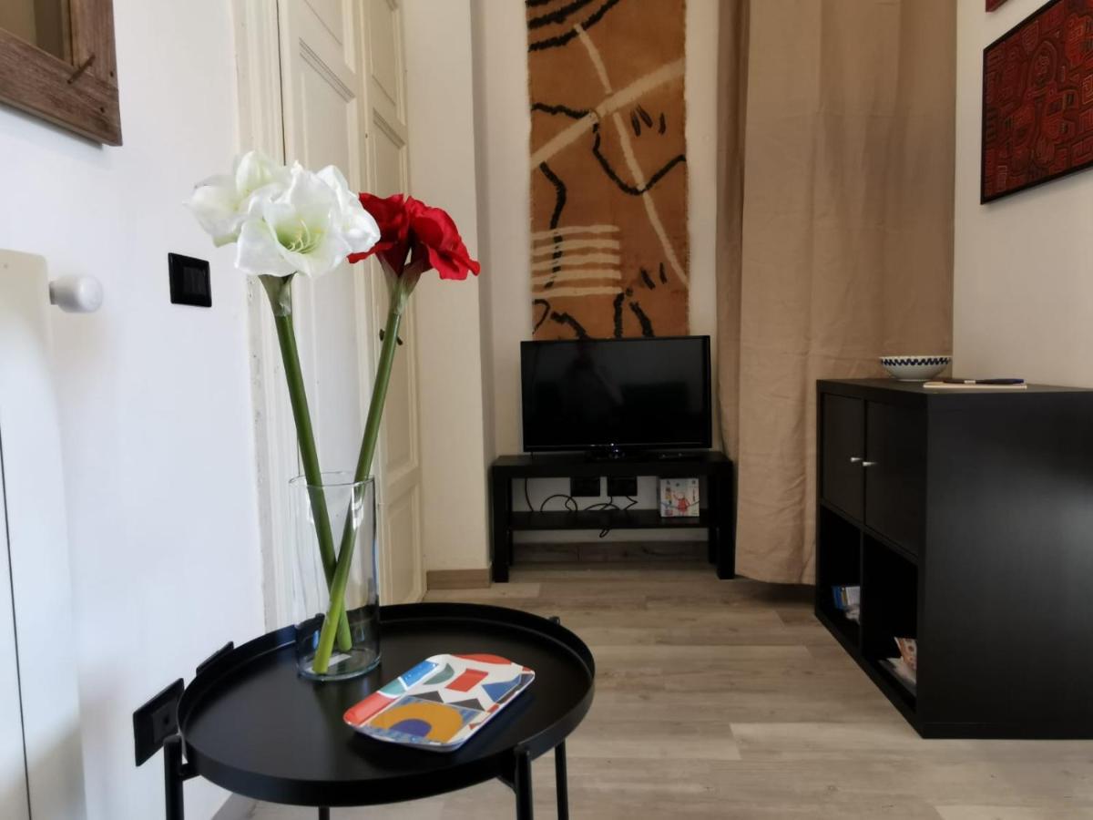 Appartement La Casa Sul Porto à Laveno-Mombello Extérieur photo