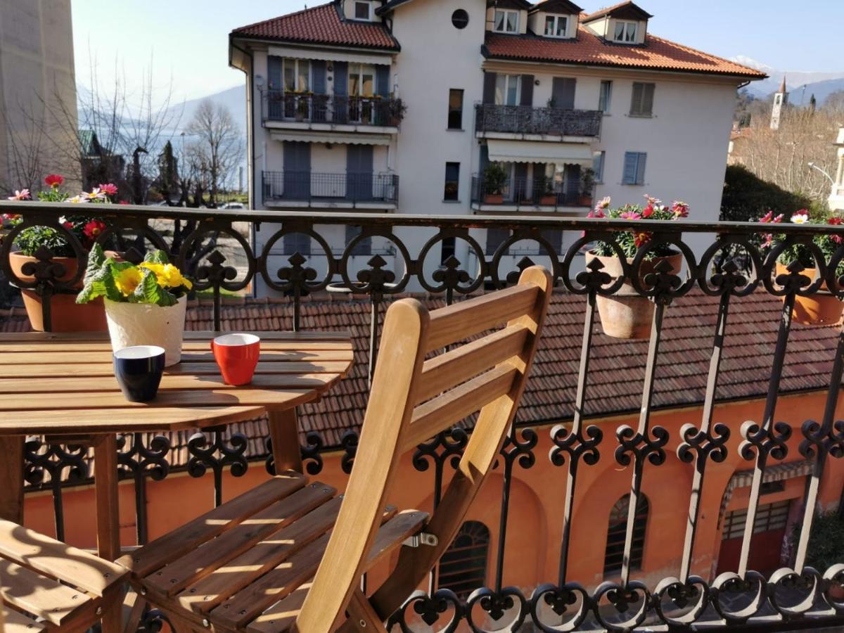 Appartement La Casa Sul Porto à Laveno-Mombello Extérieur photo